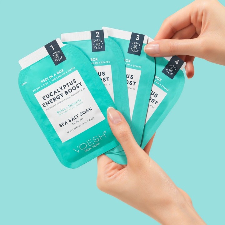 Luxe voetbehandeling - Voesh Eucalyptus Pedi in A Box
