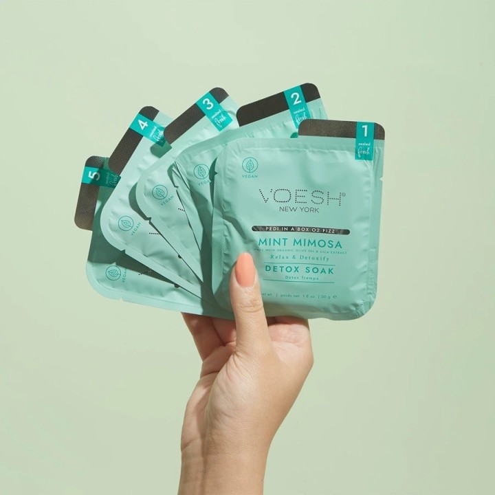 VOESH Pedi in a Box 4 Step - O2 Spa Mint Mimosa