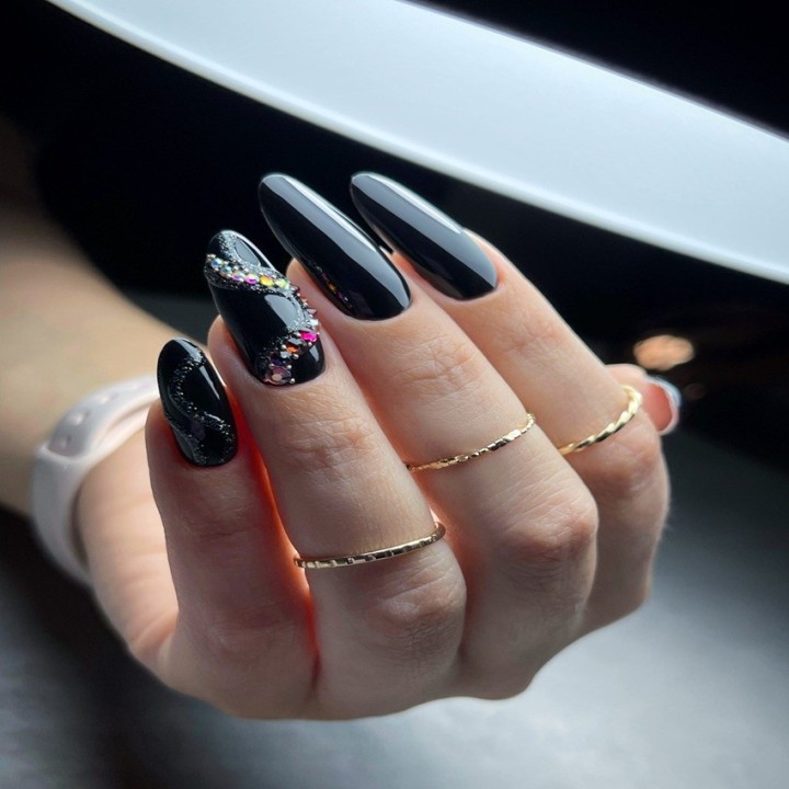 Zwarte gellak kopen - Yoshi Woman in Black | Beautywaves